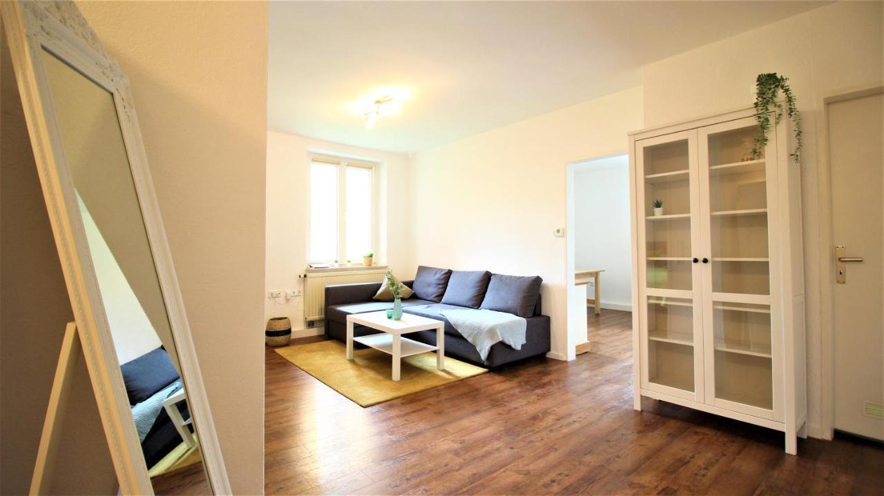 Zentral Wohnen - Inkl. Privatem Stellplatz Apartment Wurzburg