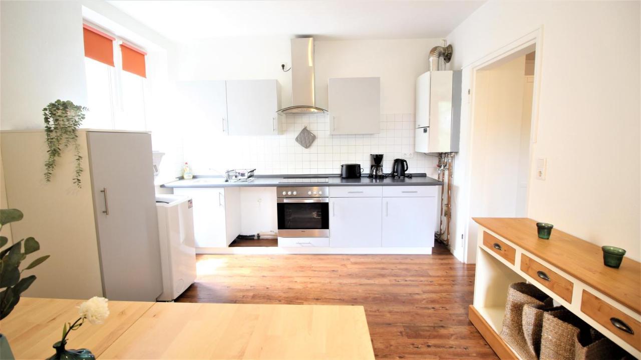 Zentral Wohnen - Inkl. Privatem Stellplatz Apartment Würzburg