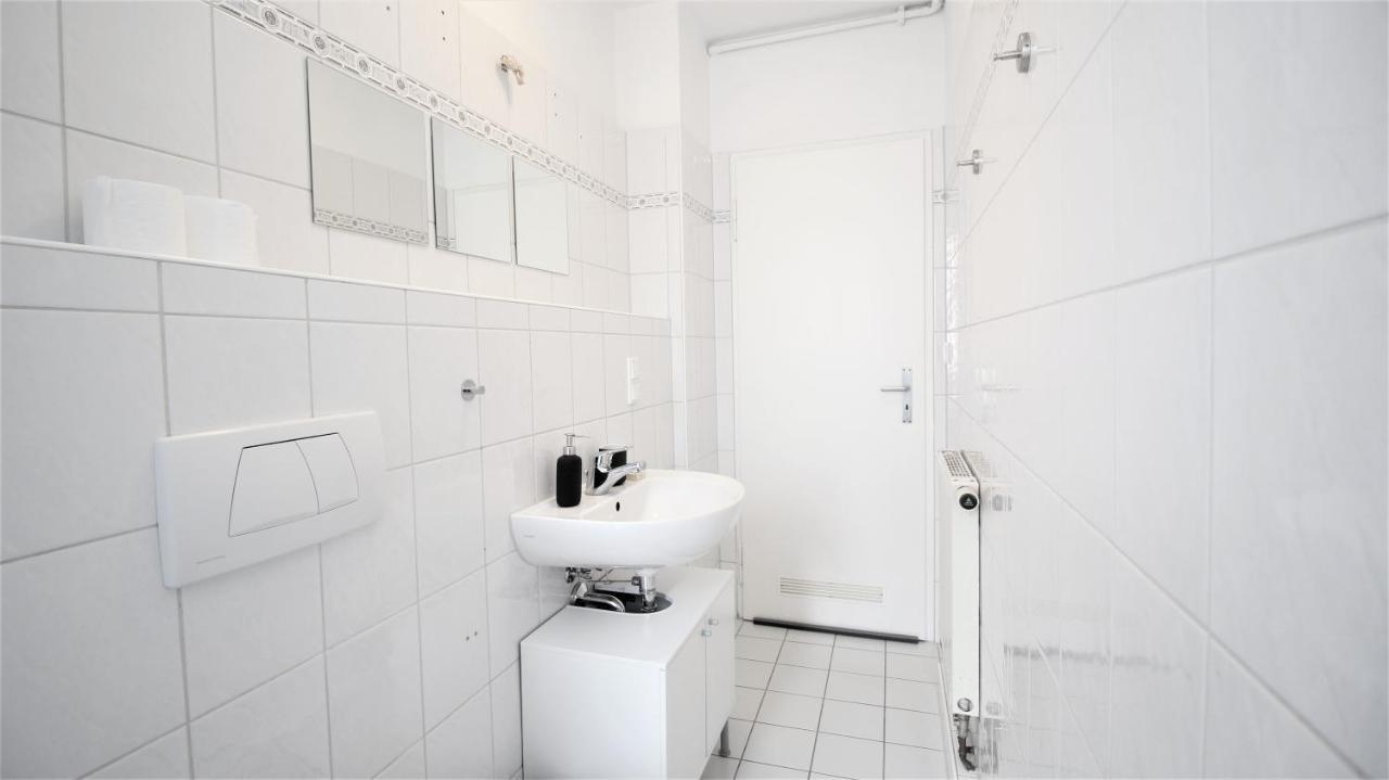 Apartment Zentral Wohnen - Inkl. Privatem Stellplatz *
